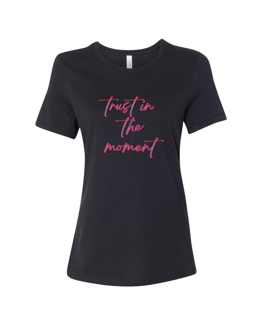 woman relaxed T-SHIRT, TRUST IN MOMENT